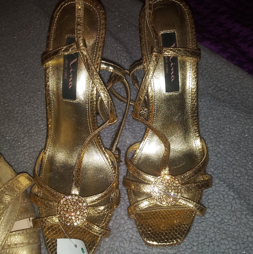 Nina Shoes Size 9, Gold Heels